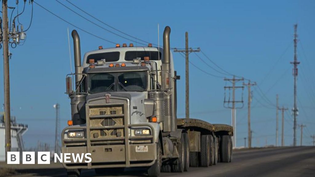Trucking’s uneasy relationship with new tech