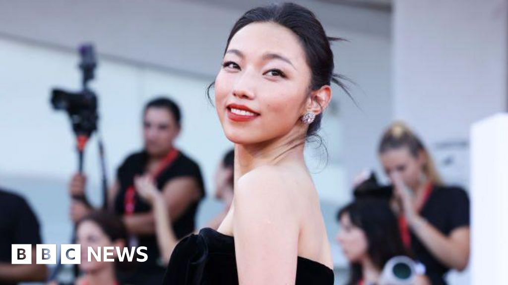 A furious Chinese internet takes on privilege