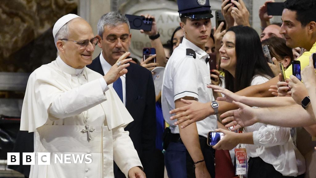 Human dignity must be protected from rise of AI, Pope says