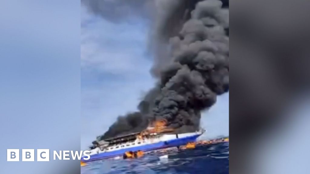 Passengers rescued from ferry fire