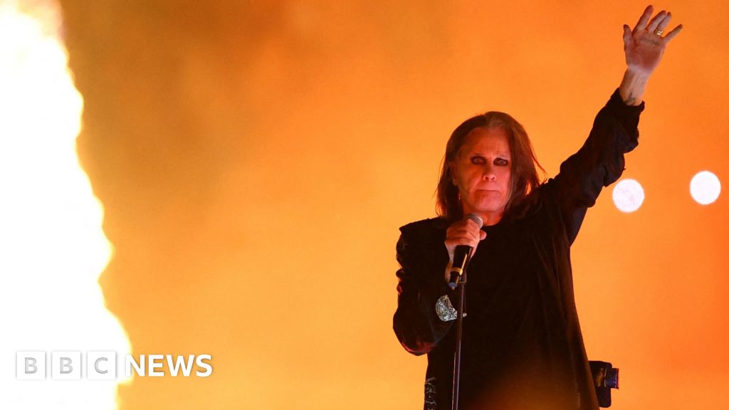 Bandmates and fans pay tribute to Black Sabbath singer