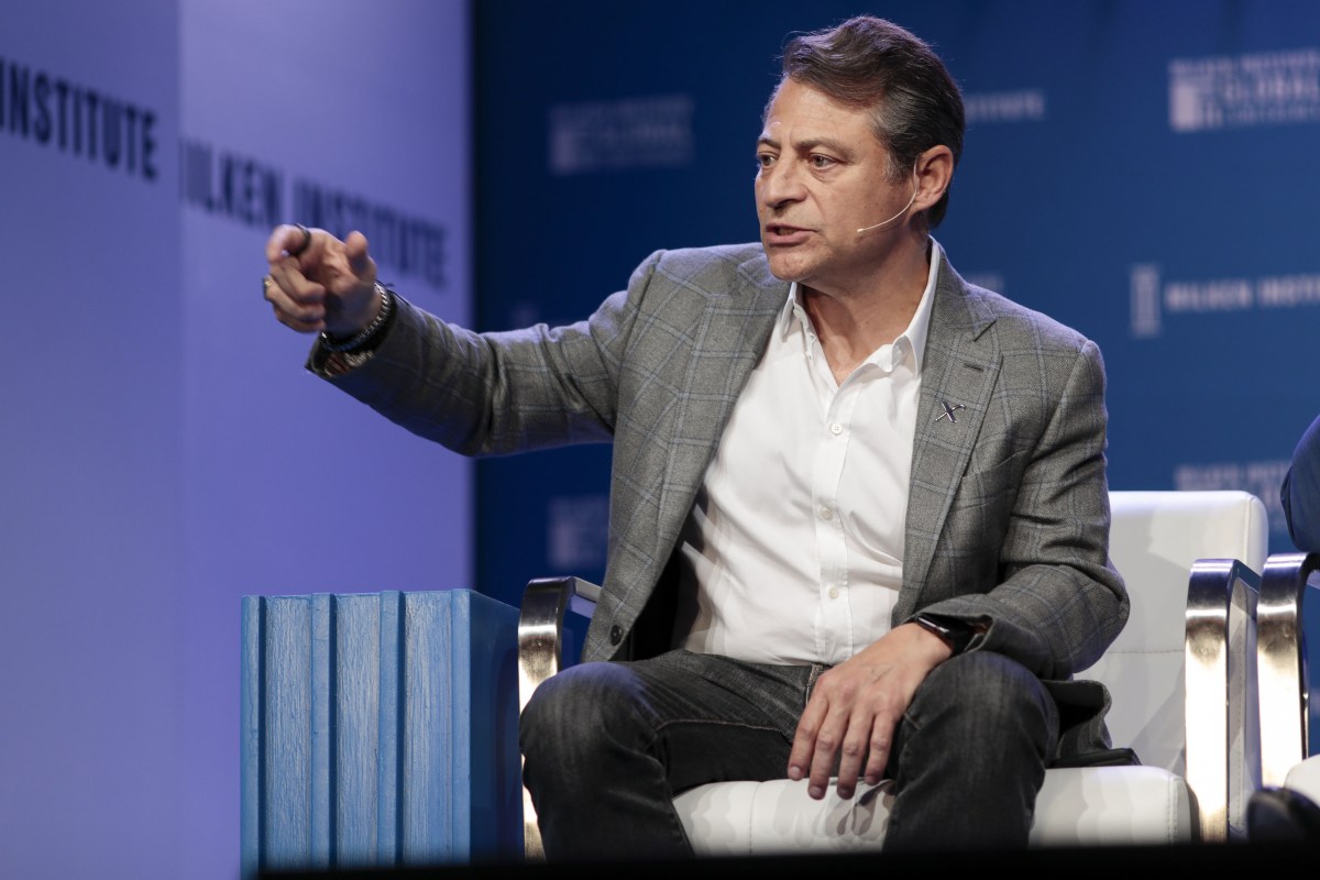 Tony Robbins’ and Peter Diamandis’ longevity company Fountain Life raises $18M