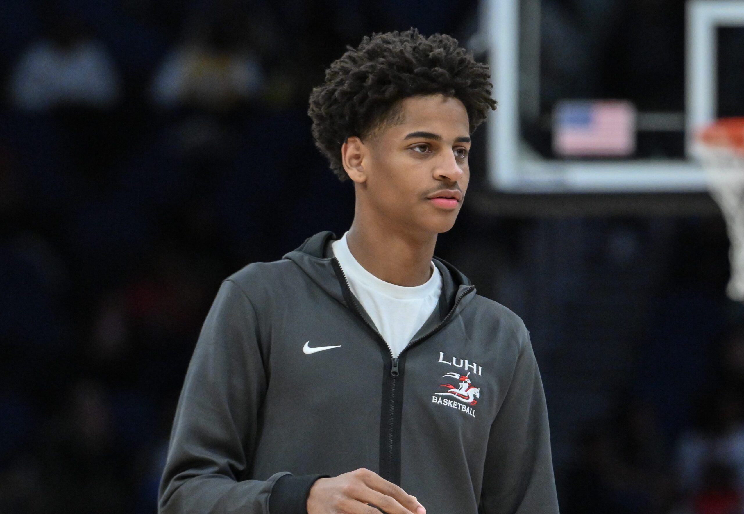 Kiyan Anthony & Angel Bradley Pop Out For Cozy Date NIght