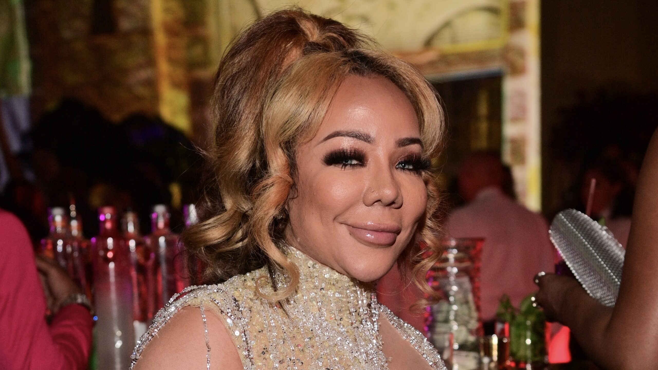 Tiny Harris Turns Heads W/ New Hair & Face Glam (PHOTO)