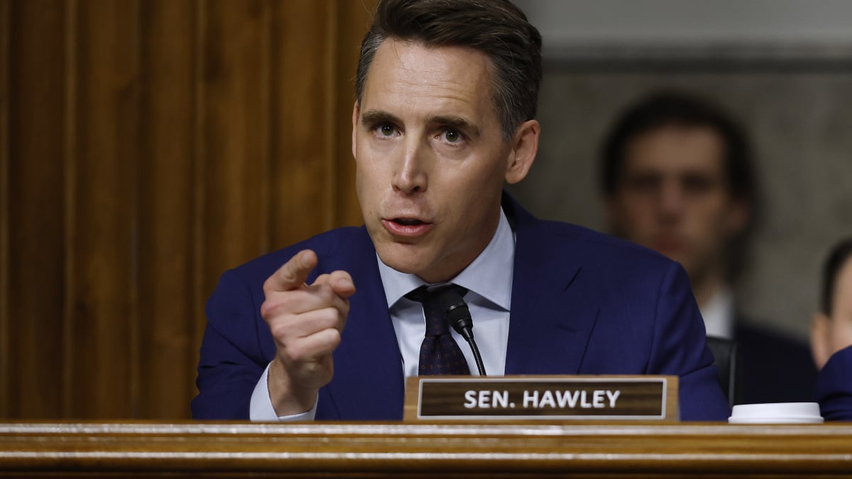 Sen. Josh Hawley launches investigation into Meta over allowing ‘sensual’ AI chats with kids