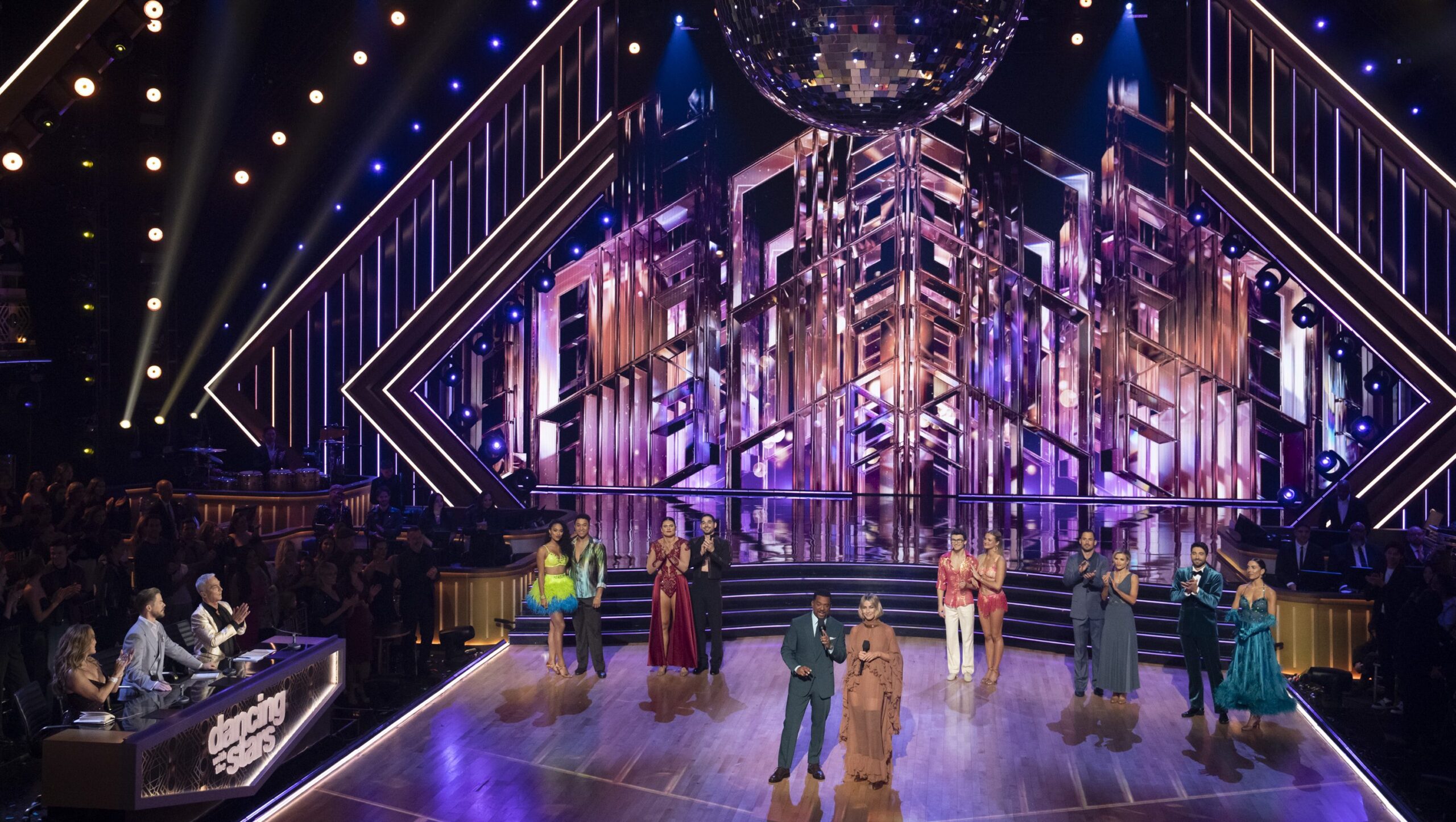 ‘DWTS’ Celebrity Contestants – Hollywood Life