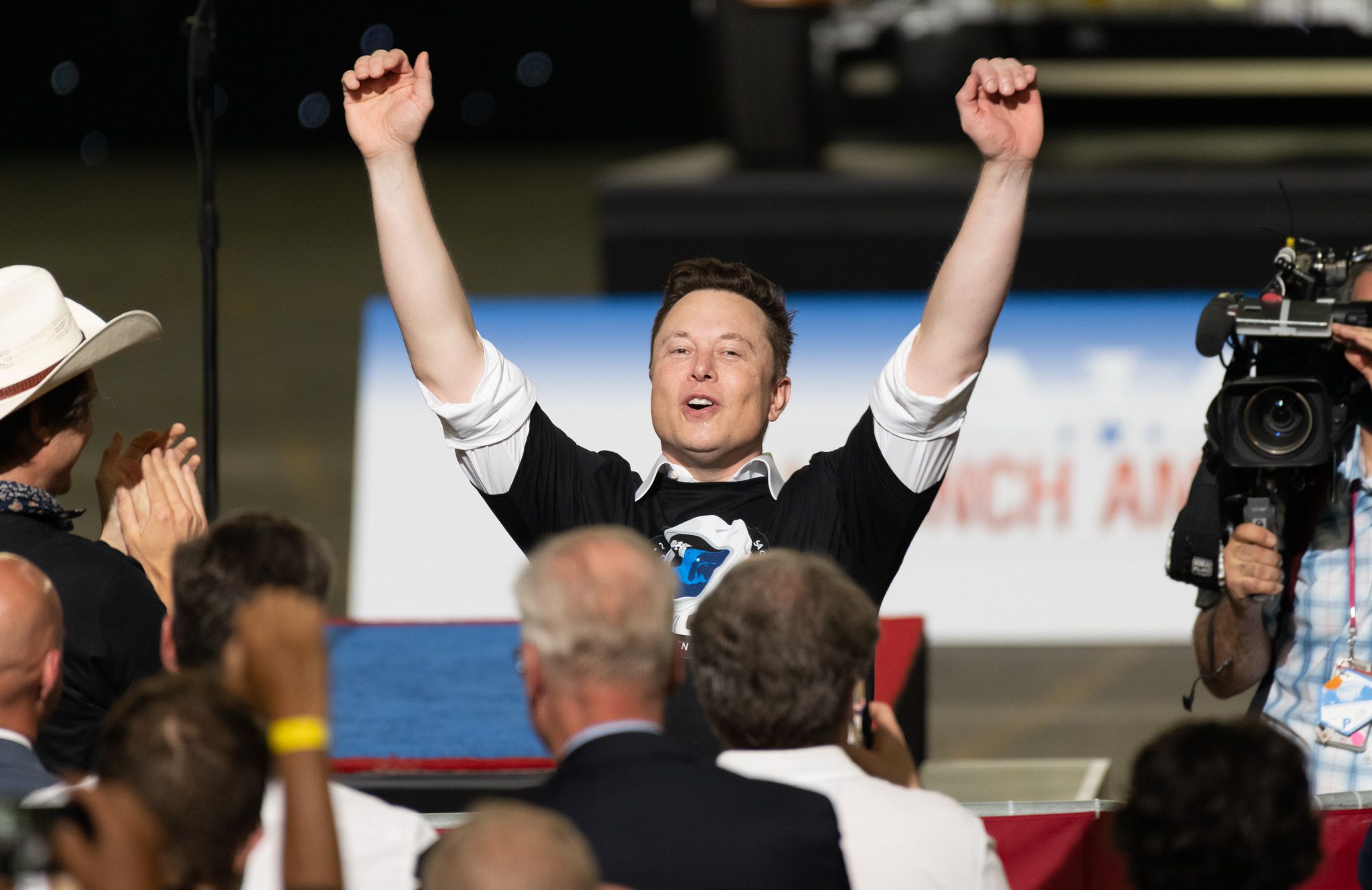 Elon Musk’s xAI plans Seattle hub with engineering jobs paying up to $440k – GeekWire