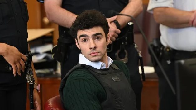 All About His Parents, Cousin & Relatives – Hollywood Life