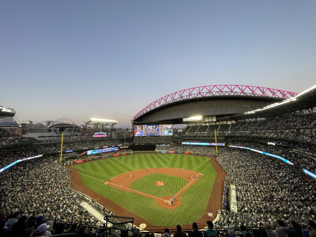 Seattle Mariners shutting down ROOT Sports, shifting TV and streaming to MLB in 2026 – GeekWire