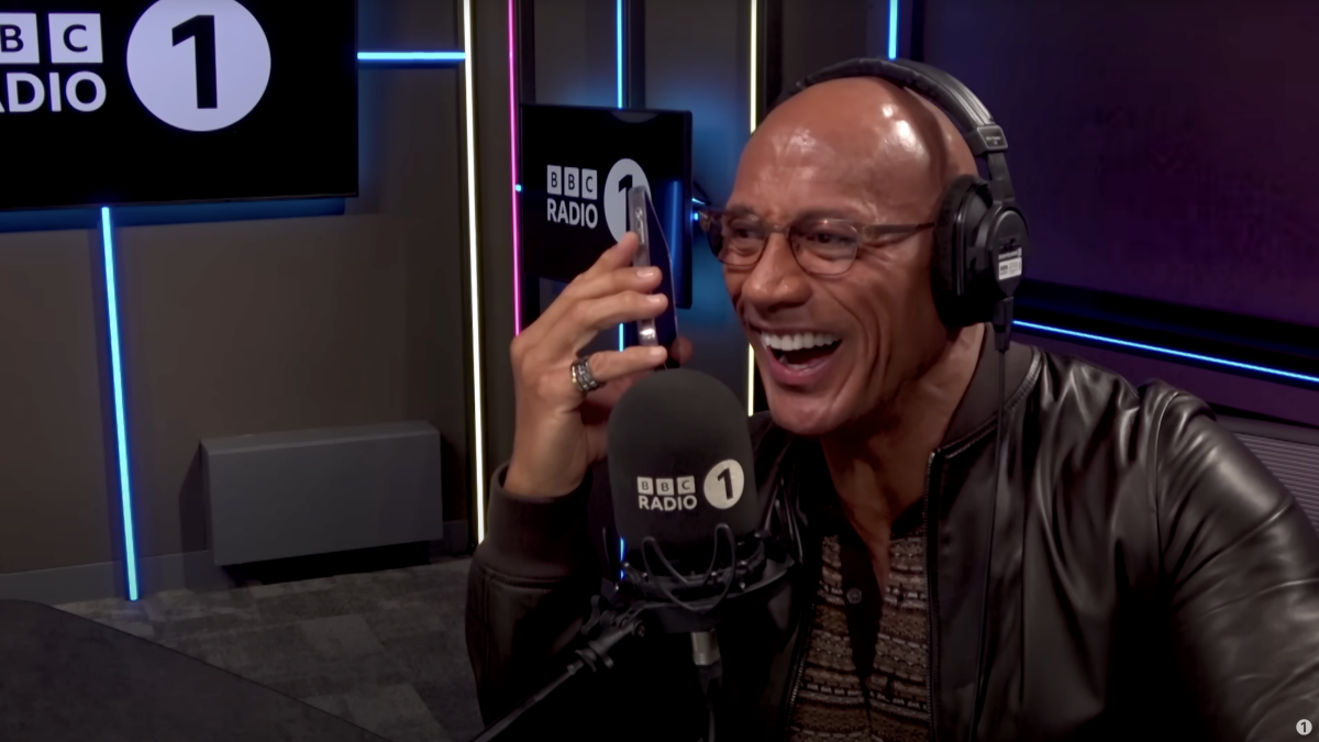 Dwayne Johnson cold calling famous friends on the radio is hilariously chaotic
