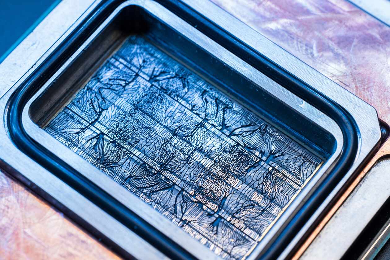 Microsoft tames intense chip heat with liquid cooling veins, designed by AI and inspired by biology – GeekWire